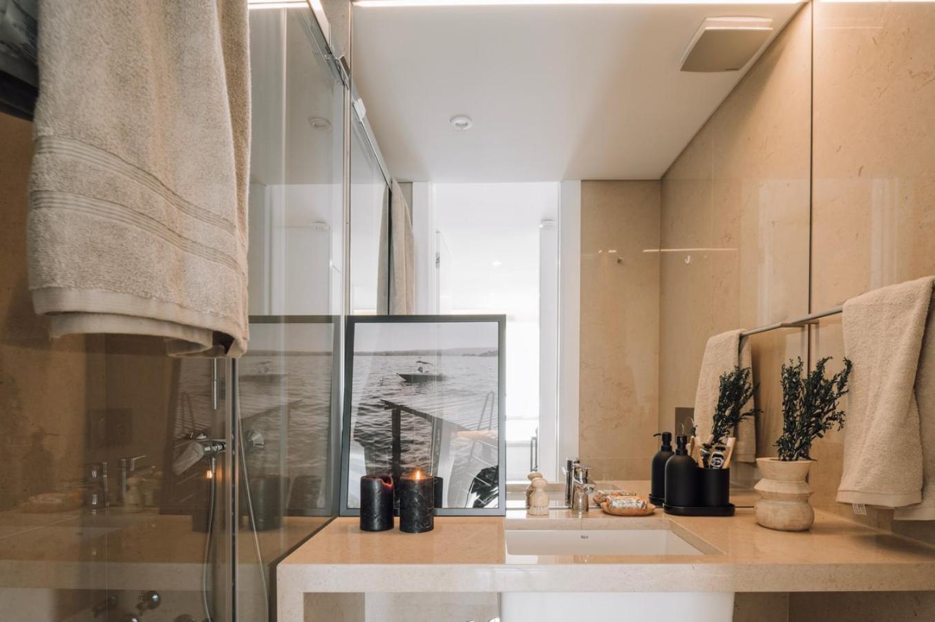 Sabaudia - 2 Bedrooms And Balcony In Alvalade * Lissabon