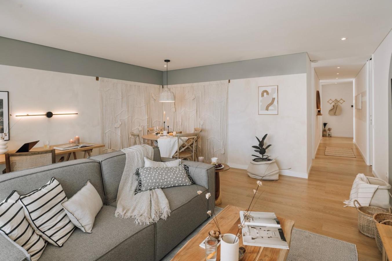 Appartement Sabaudia - 2 Bedrooms And Balcony In Alvalade Lissabon